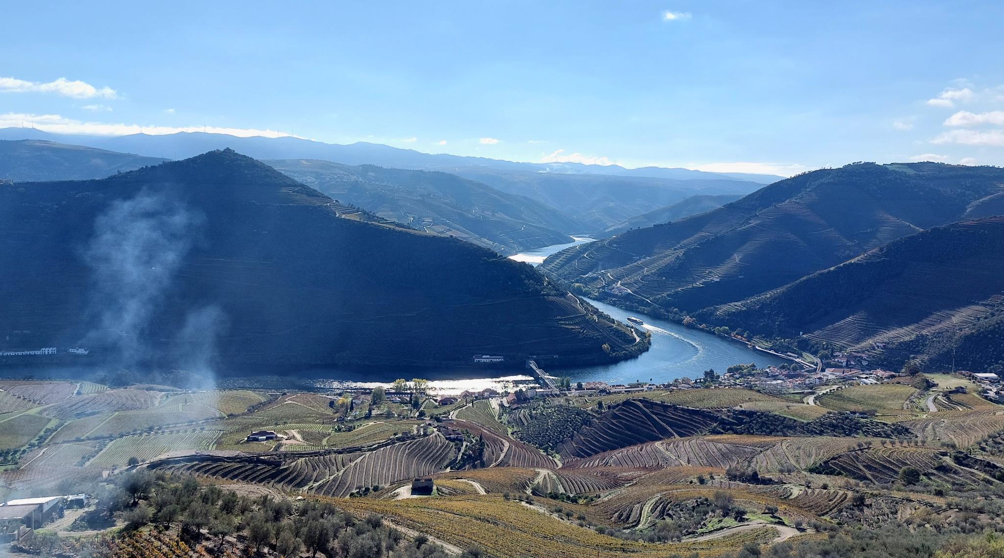 Odkrywamy wino Porto - wycieczka do doliny rzeki Douro w Portugalii