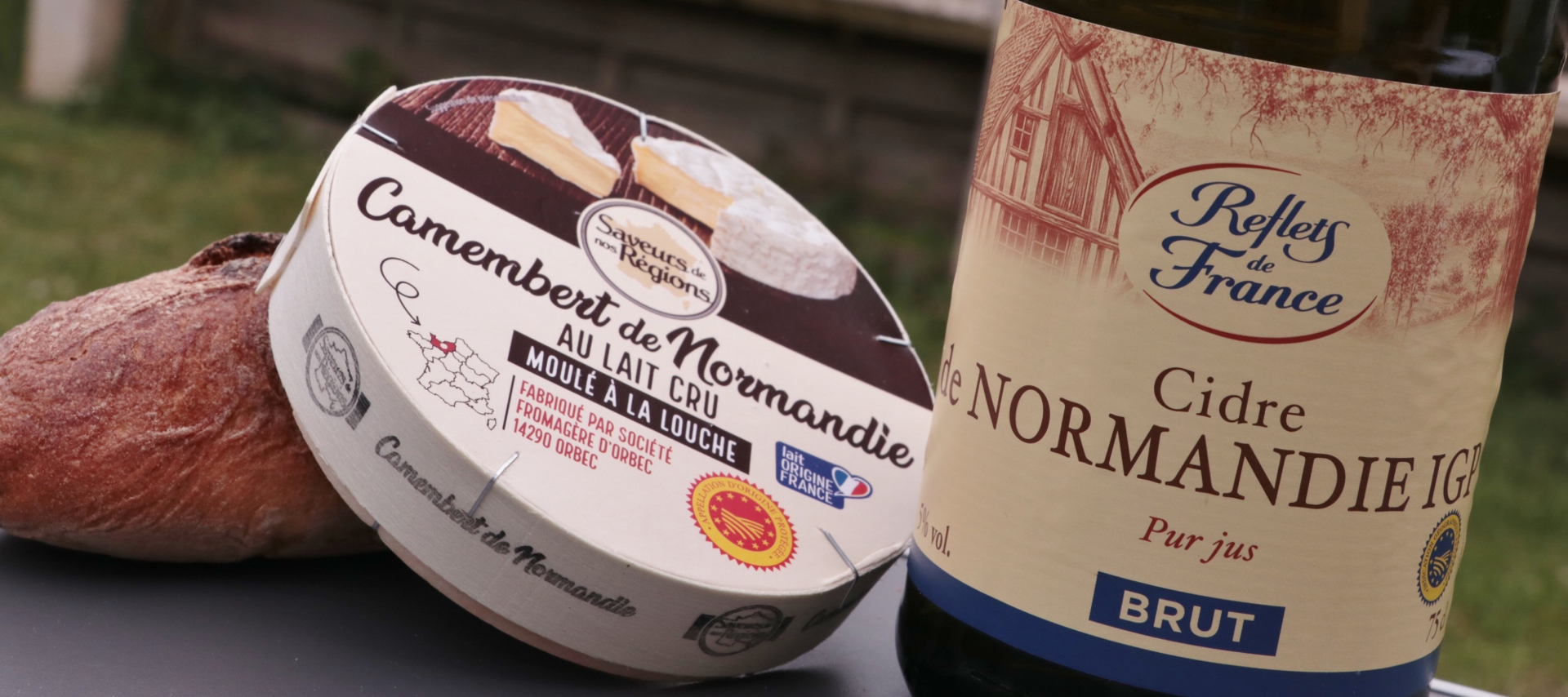 Camembert i wino w Normandii